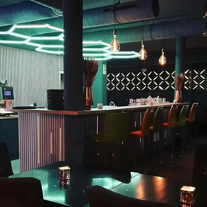 Customized RGB Hexagon LED Garage Light Honeycomb Ceiling Lamps With Remote APP Control for Car Wash Repair Gaming Room BarDecor